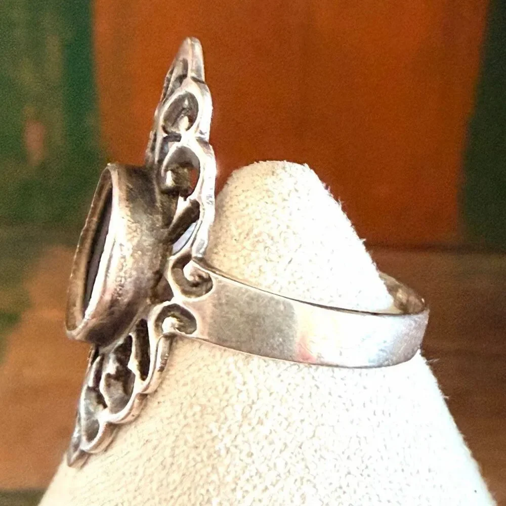 Vintage Sterling Silver black stone  Filigree Ring